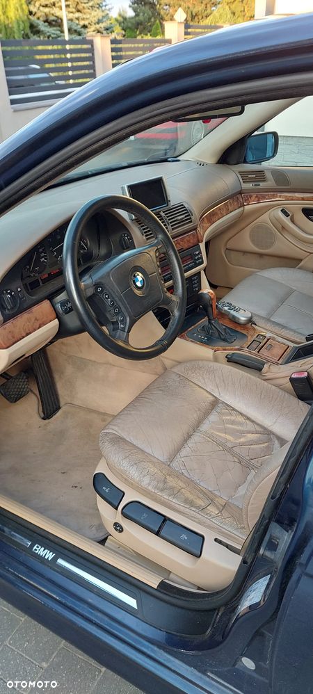 BMW Seria 5 - 21