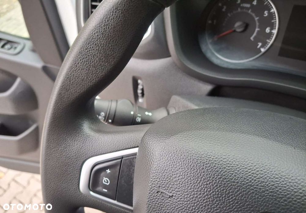Renault Master - 24
