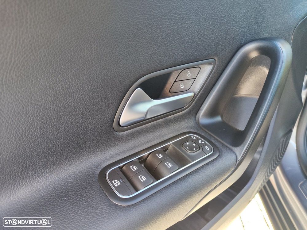 Mercedes-Benz A 200 Standard - 16