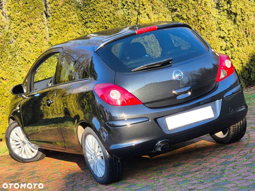 Opel Corsa 1.4 16V EcoFLEX Start-Stop 150 Jahre - 17