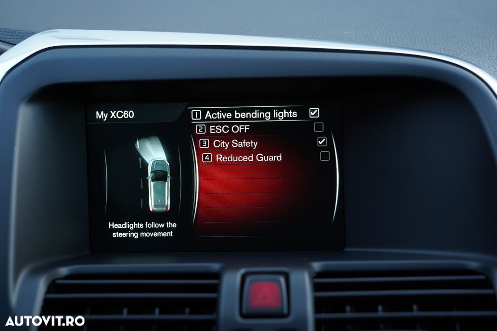 Volvo XC 60 D5 AWD Geartronic Summum - 28