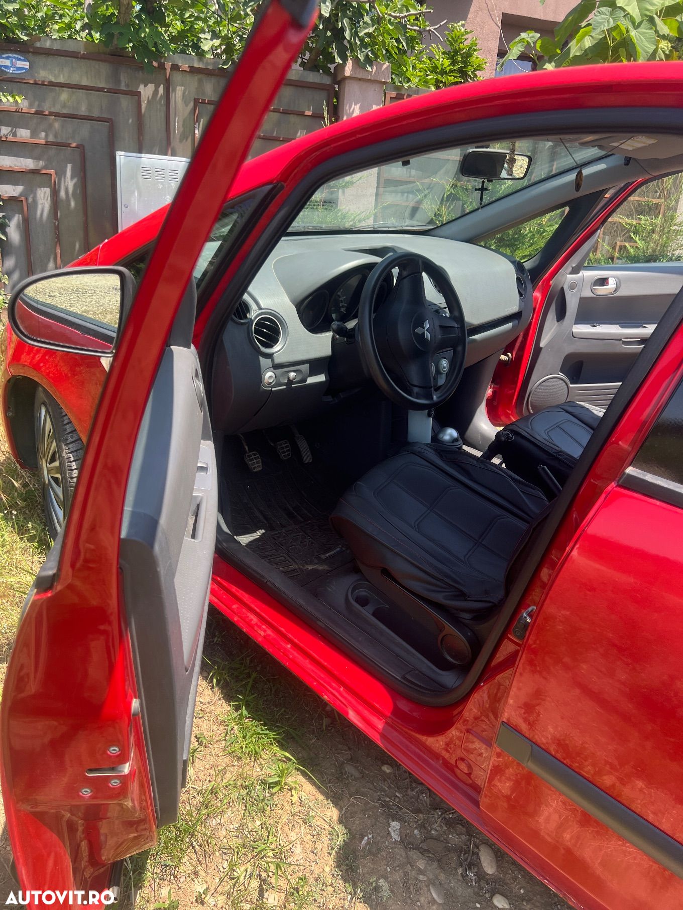 Mitsubishi Colt - 1
