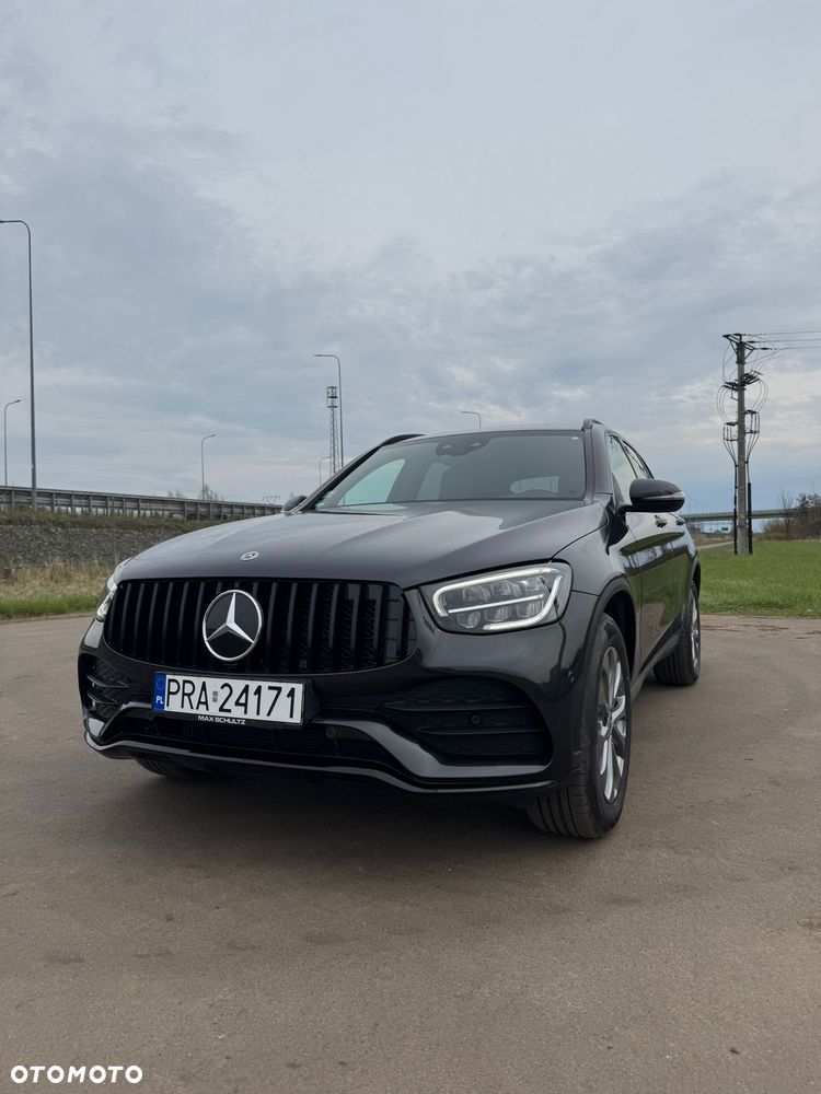 Mercedes-Benz GLC 220 d 4Matic 9G-TRONIC Edition AMG Line - 2
