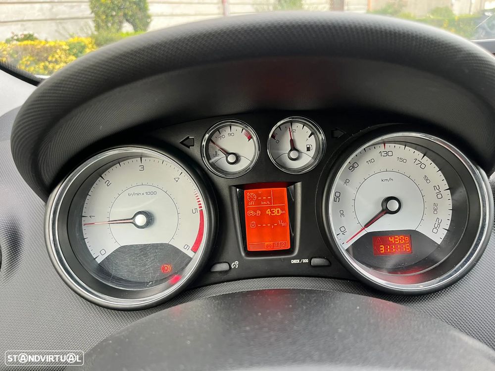 Peugeot 308 SW HDi FAP 110 Filou - 8