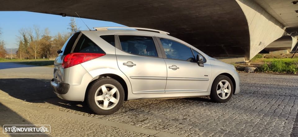 Peugeot 207 SW 1.4 VTi Sportium - 2
