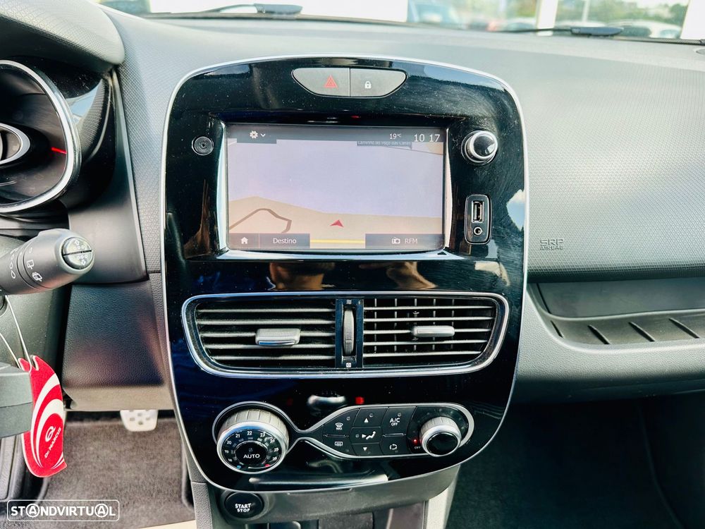 Renault Clio Sport Tourer 1.2 TCe GT Line - 20