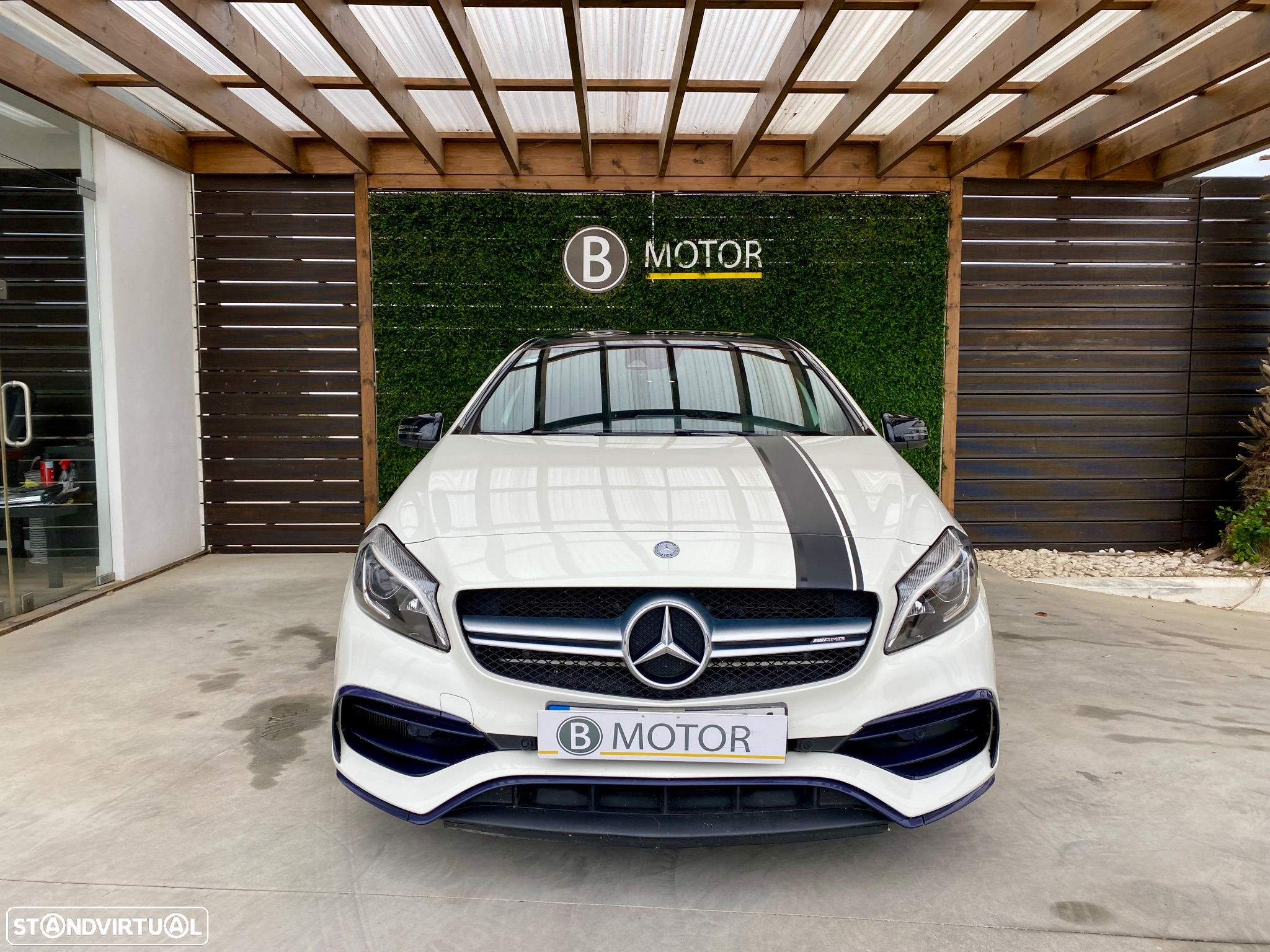 Mercedes-Benz A 45 AMG 4Matic Speedshift 7G-DCT - 2