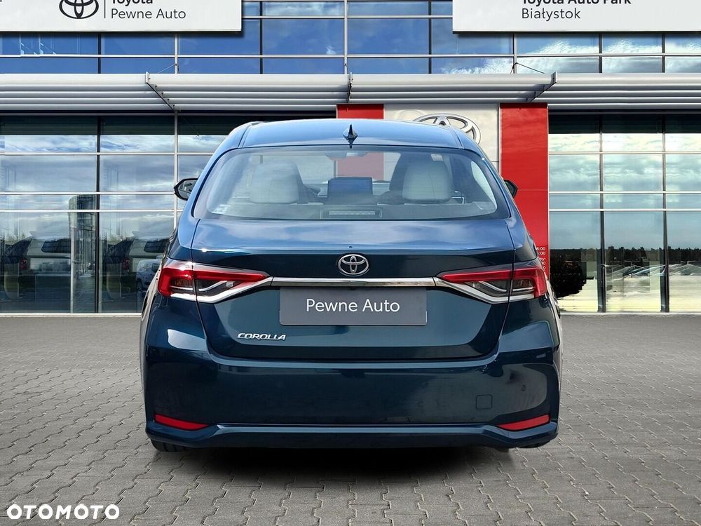 Toyota Corolla - 4