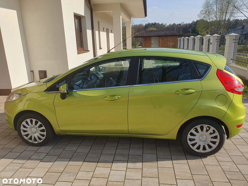 Ford Fiesta 1.4 Trend - 8
