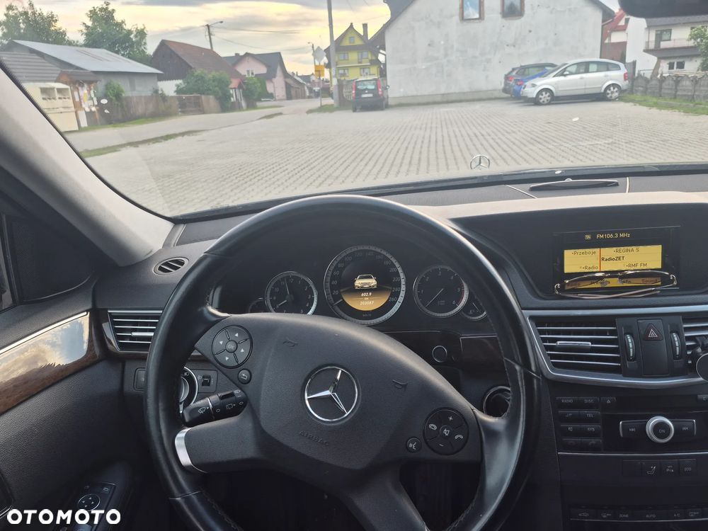 Mercedes-Benz Klasa E 200 CDI DPF BlueEFFICIENCY - 13