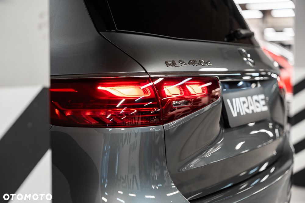 Mercedes-Benz GLS - 21