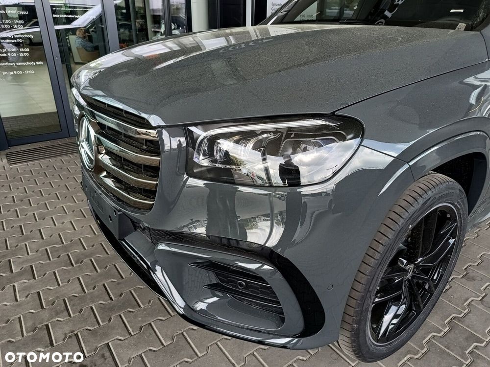 Mercedes-Benz GLS - 27