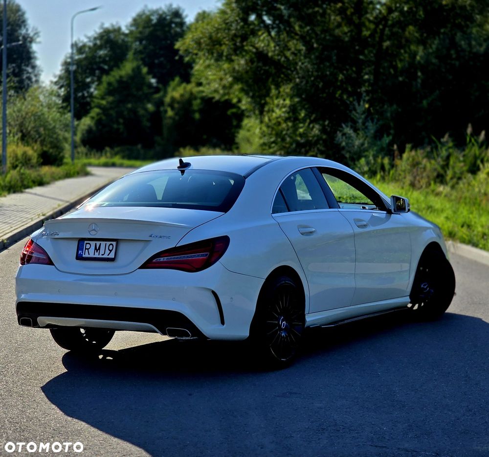 Mercedes-Benz CLA - 4