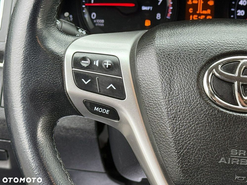 Toyota Avensis 1.8 Executive - 12