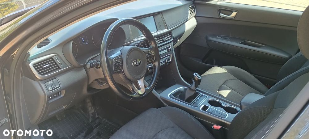 Kia Optima 1.7 CRDI M - 10