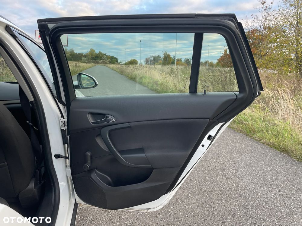 Opel Insignia 2.0 CDTI - 19