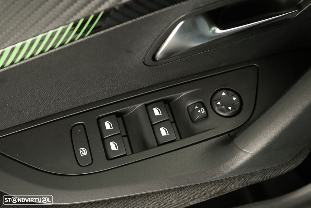 Peugeot 2008 1.5 BlueHDi Active EAT8 - 20