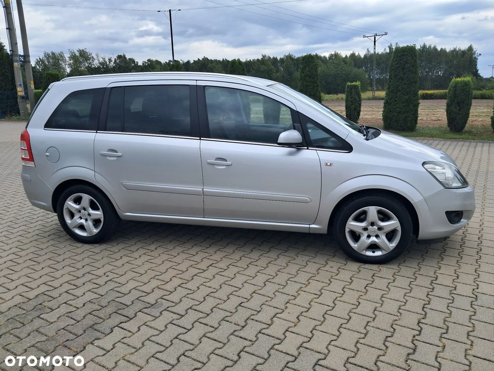 Opel Zafira 1.8 Edition 111 Jahre - 9