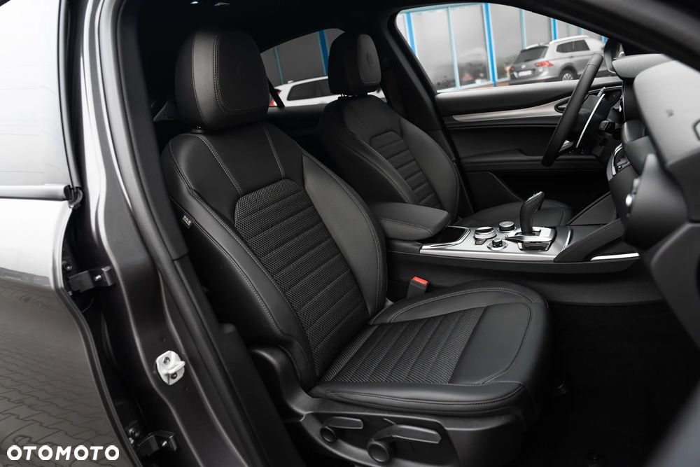 Alfa Romeo Stelvio 2.0 Turbo Sprint Q4 - 27
