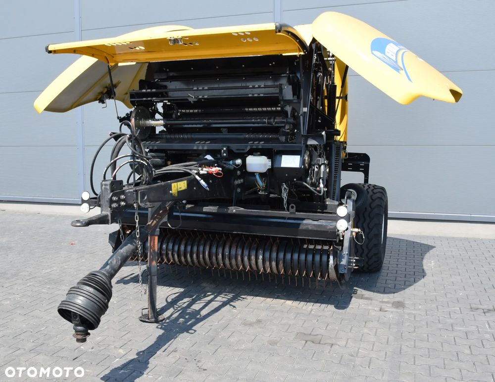 New Holland RB 150 - 13