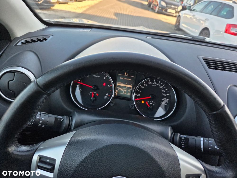 Nissan Qashqai 1.6 dCi 360 S&S - 28