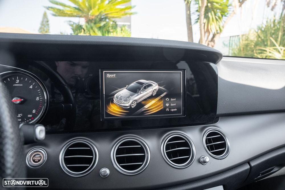 Mercedes-Benz E 220 d AMG - 16