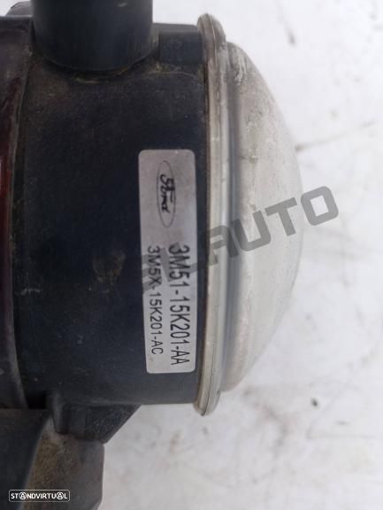 Ótica / Farol Nevoeiro Frente Direito 3m51-15k201-aa Ford C-max - 3