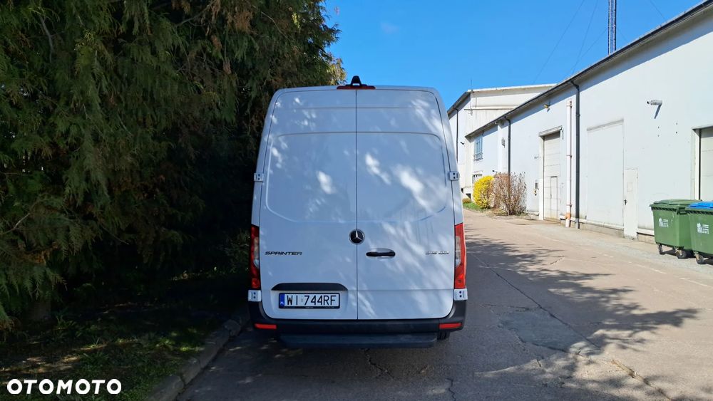 Mercedes-Benz Sprinter - 5
