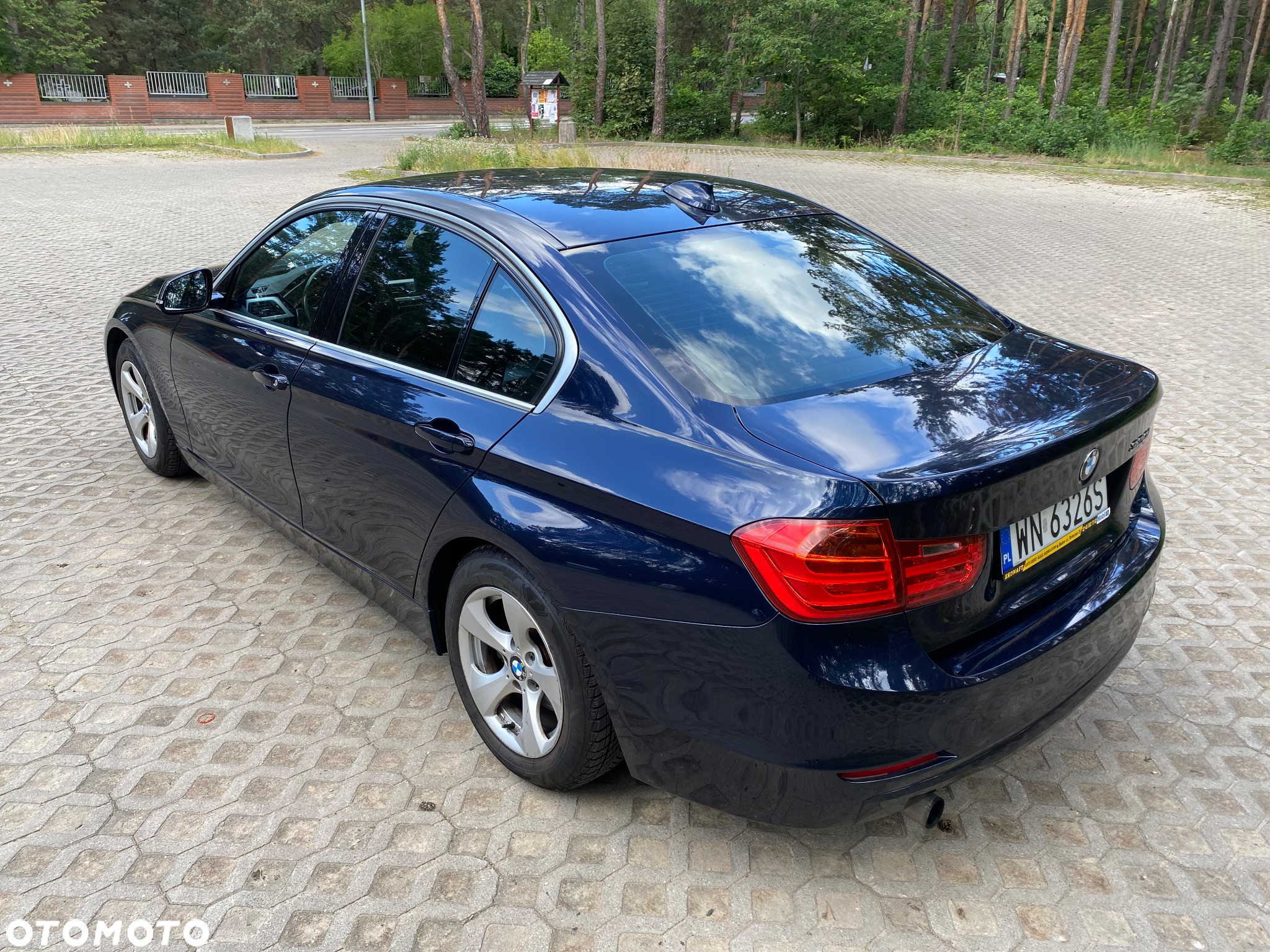 BMW Seria 3 320i Efficient Dynamics - 9