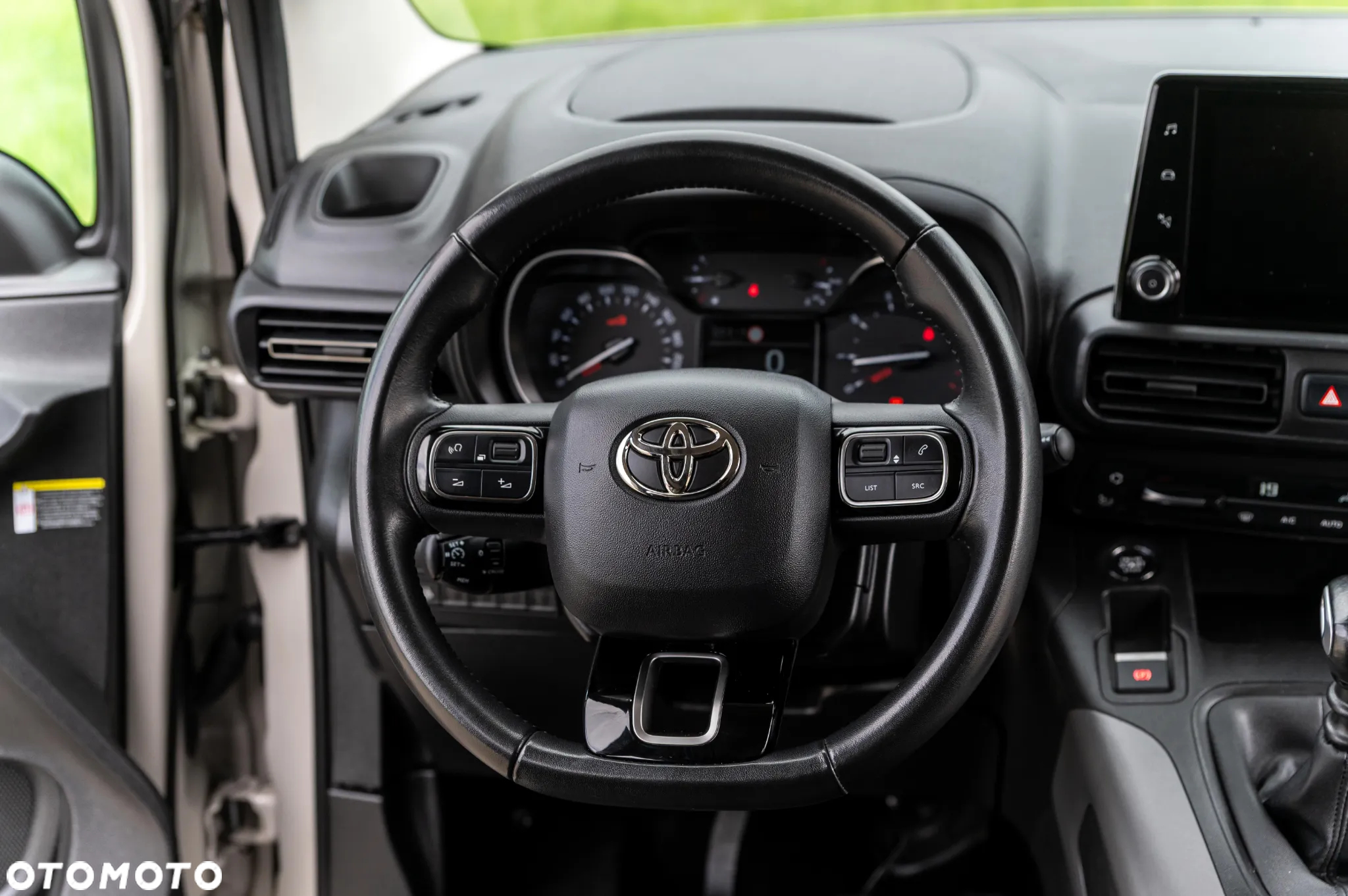 Toyota Proace City Verso 1.2 Turbo L2 Team Deutschland 7-Sitzer - 21