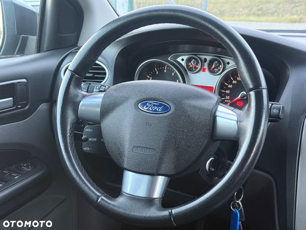 Ford Focus 1.6 16V Ambiente - 33