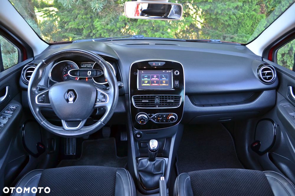 Renault Clio - 23