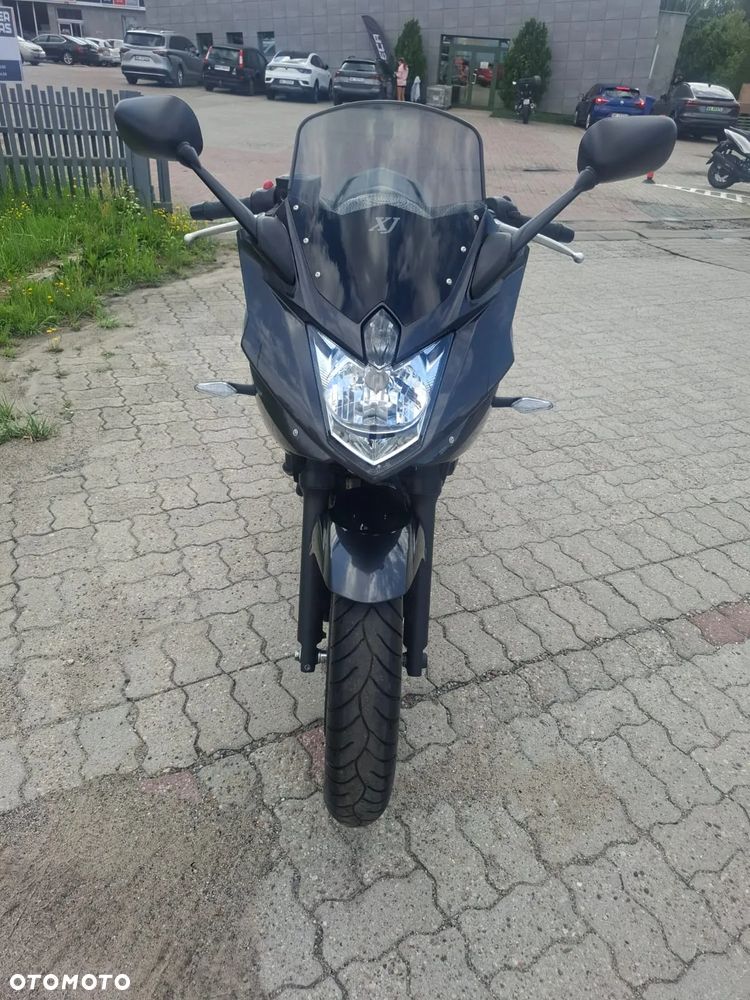 Yamaha XJ - 4