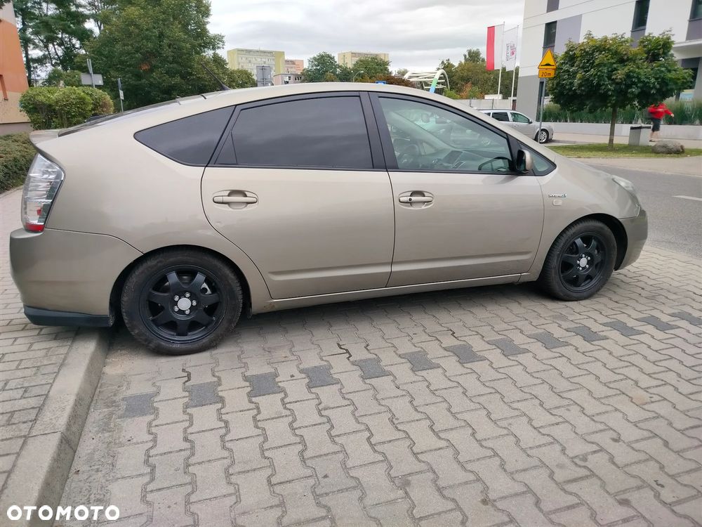 Toyota Prius 1.5 VVT-i Prestige - 6
