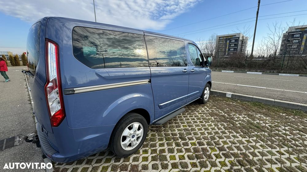 Ford Tourneo Custom 300 L2H1 VA Titanium - 8