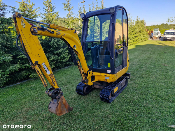 JCB 8014