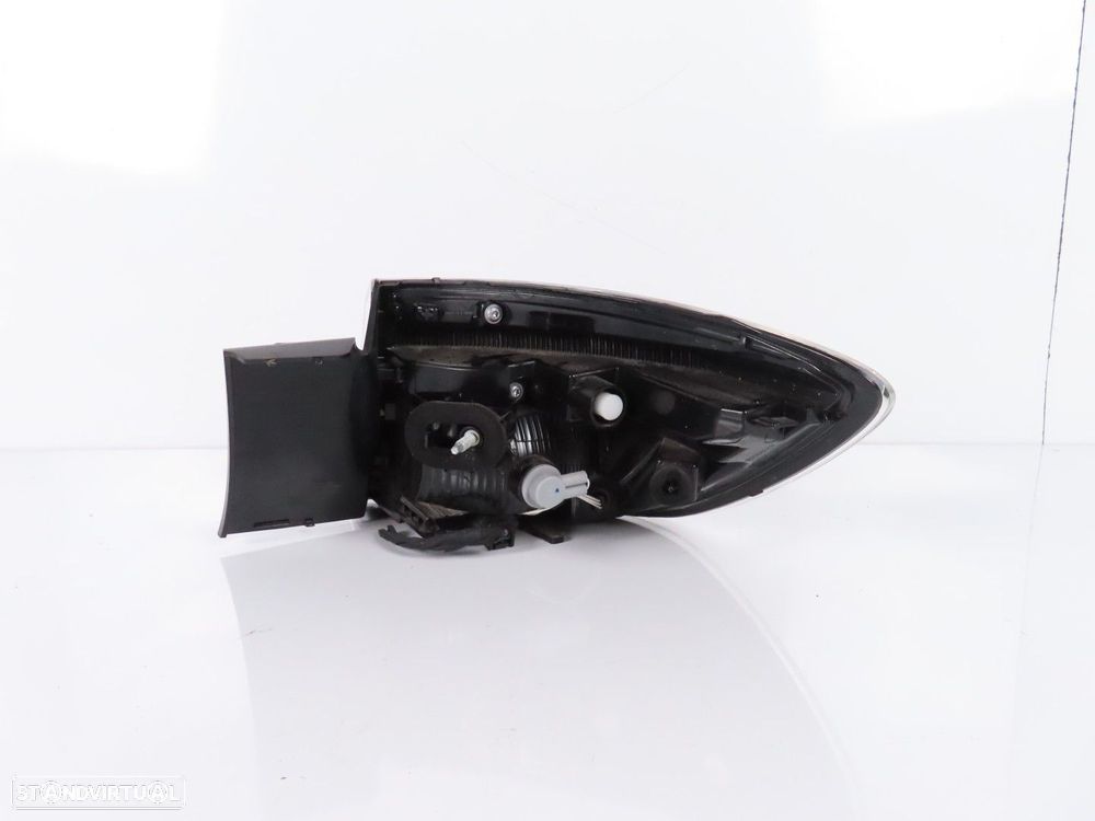 Farolim LED Esquerdo/Trás Usado / Original RENAULT Clio V Hatchback (B7) 2655542... - 4