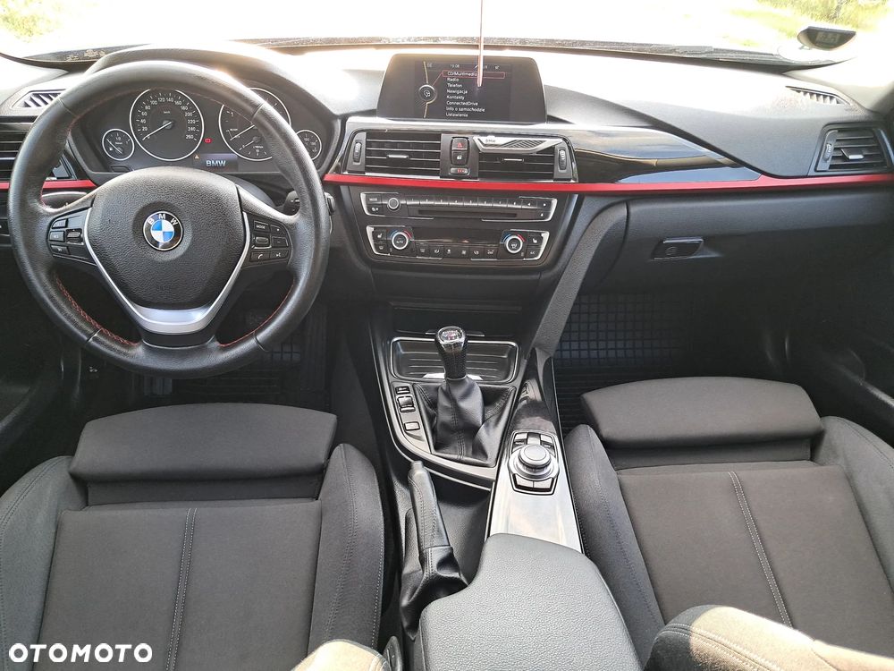 BMW Seria 3 320d Sport Line - 16