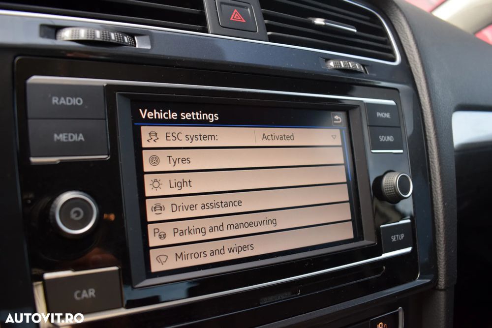 Volkswagen Golf 1.6 TDI (BlueMotion Technology) Comfortline - 21