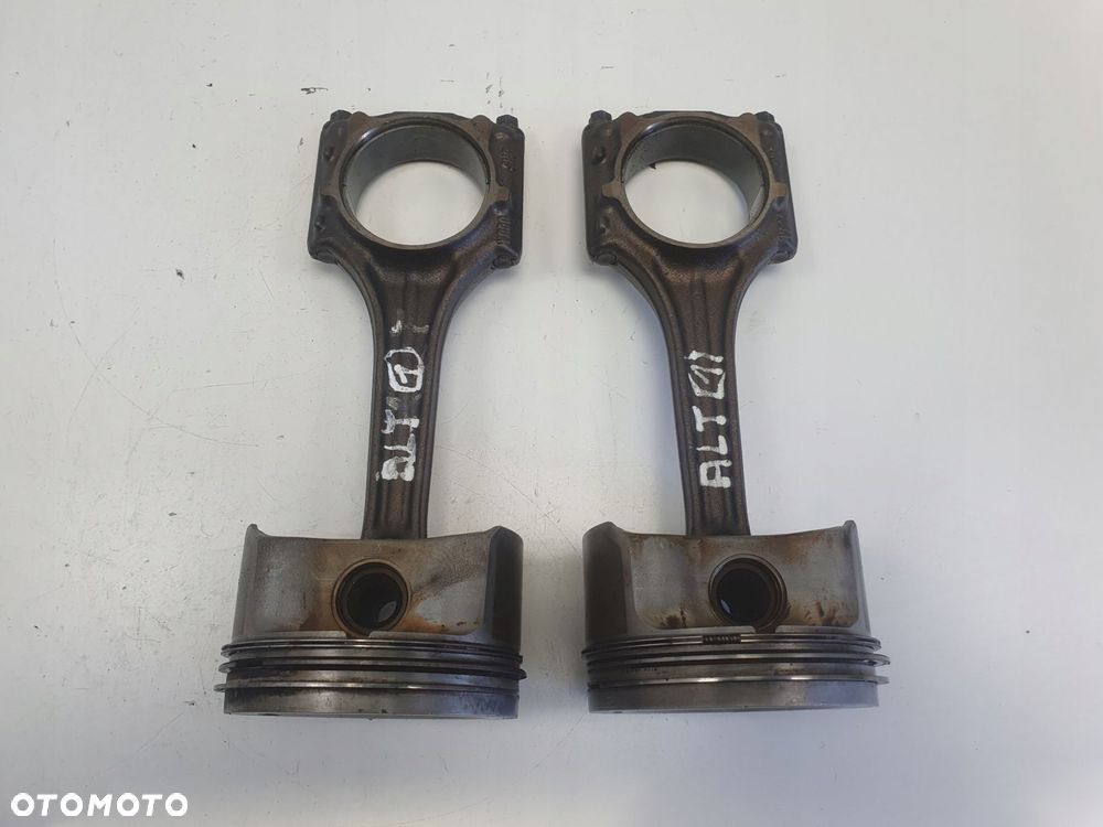 Audi A4 B6 2.0 20V ALT TŁOK KORBOWÓD BHS 06BA - 2