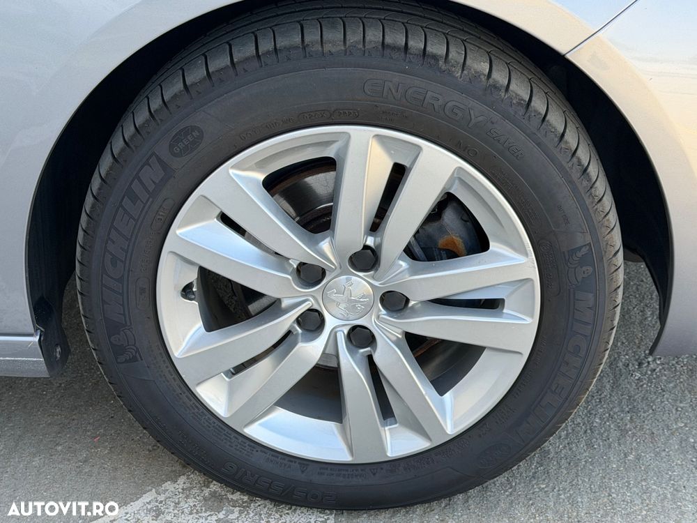 Peugeot 308 BlueHDi FAP 130 EAT8 Stop & Start Allure Pack - 19