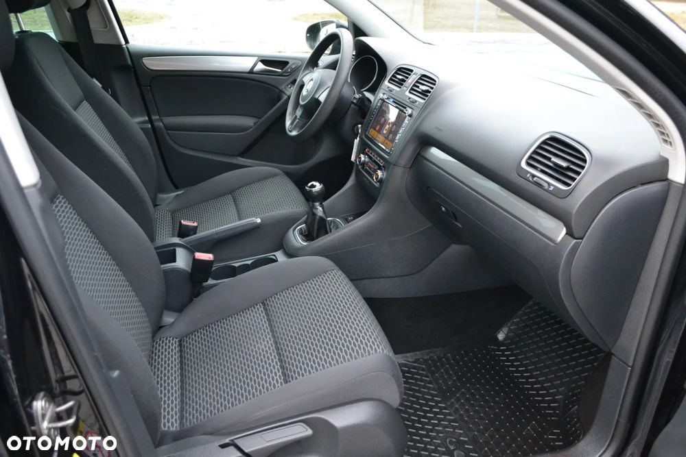 Volkswagen Golf - 20