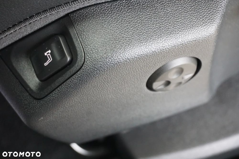 Opel Grandland X 1.5 D Start/Stop Automatik Business Edition - 29