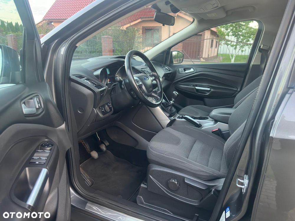 Ford Kuga 2.0 TDCi 4x2 Trend - 13