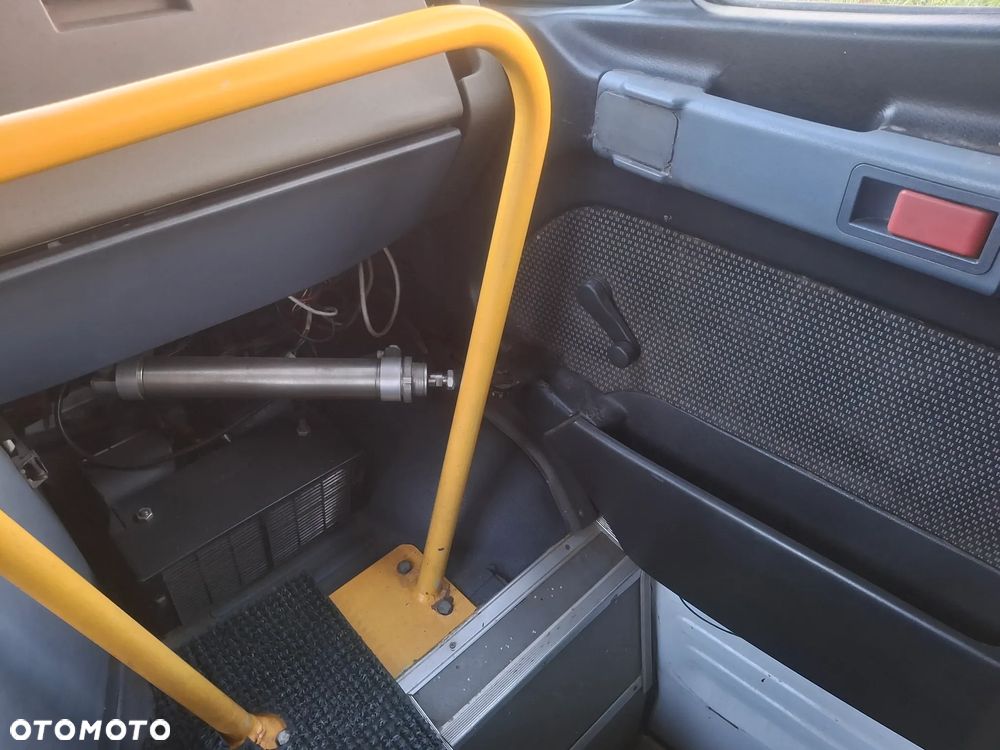 Mercedes-Benz Vario - 6