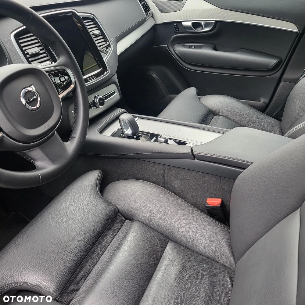 Volvo XC 90 - 10