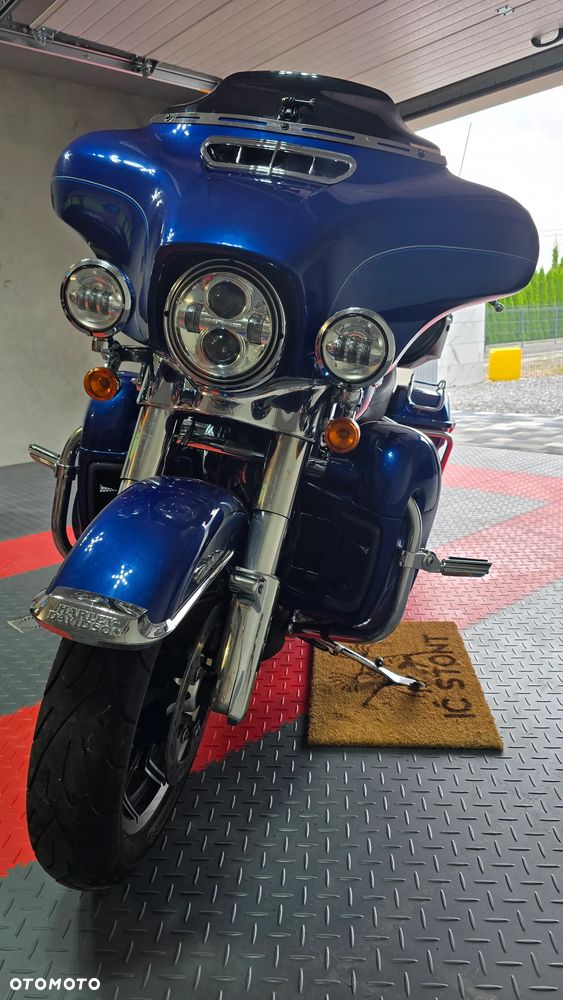 Harley-Davidson FLHTCU Ultra - 4