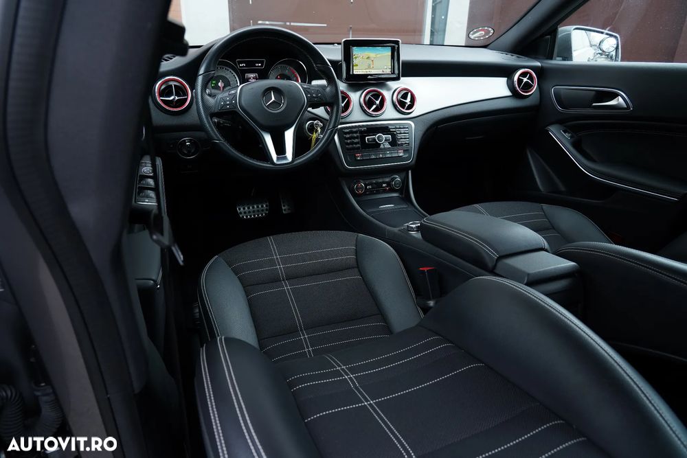 Mercedes-Benz CLA ver-250-7g--dct-amg-line - 6