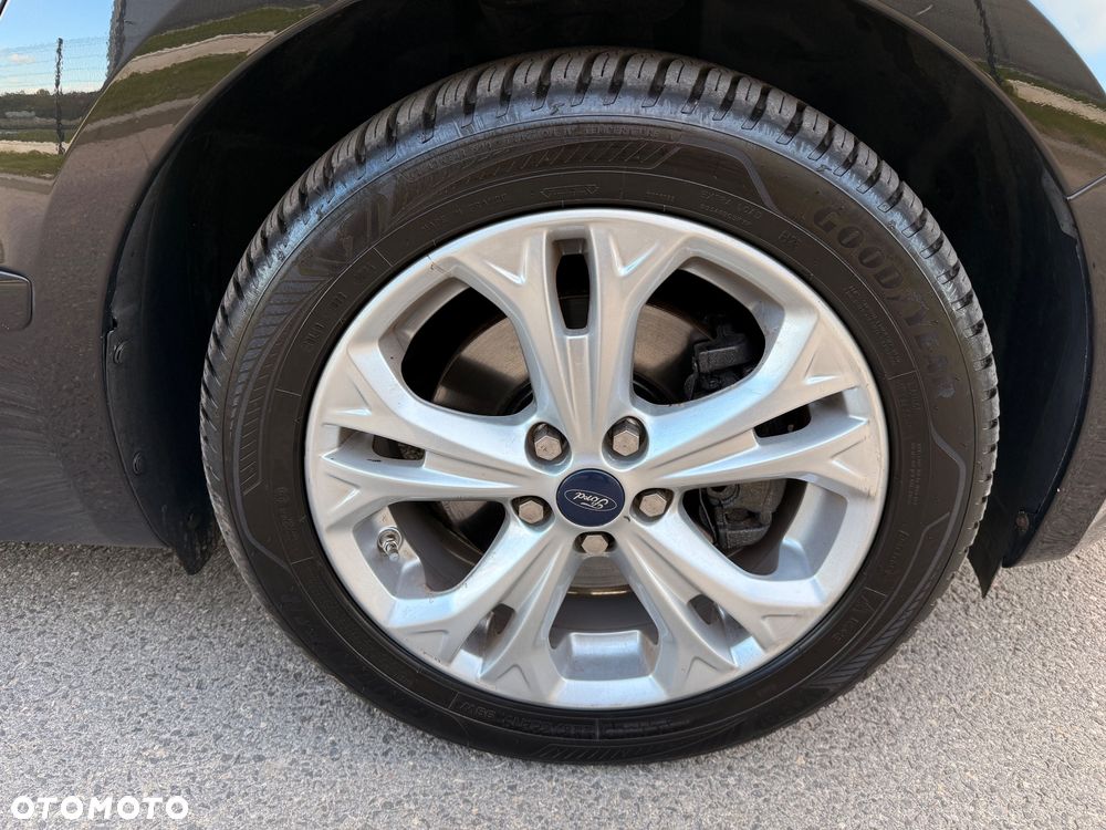Ford S-Max 2.0 T Titanium - 17