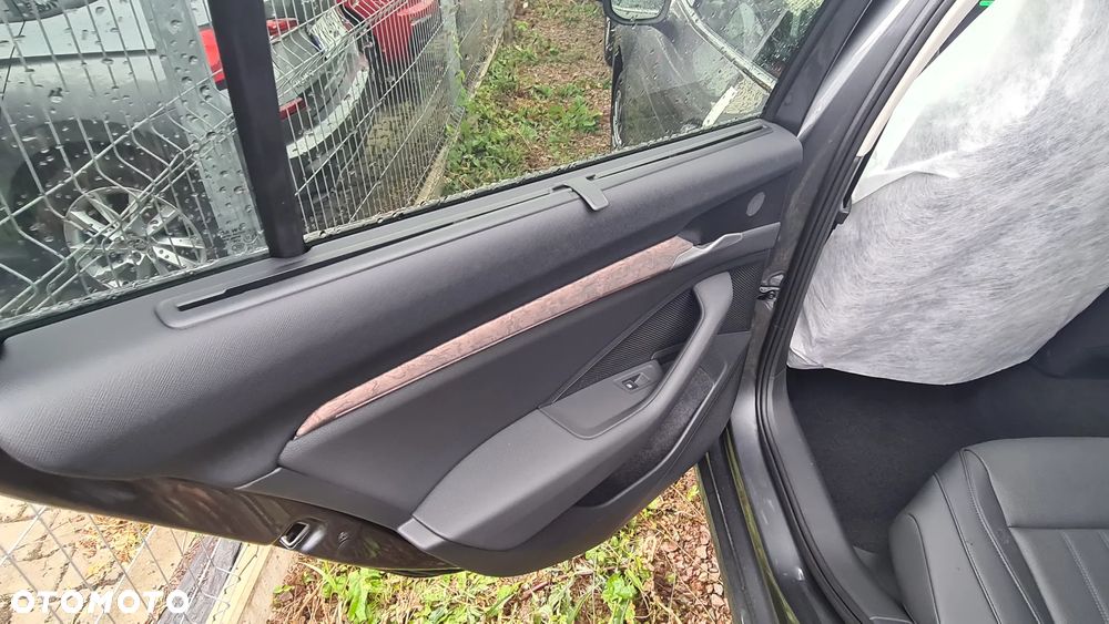 Skoda Superb 2.0 TDI SCR 4x4 L&K DSG - 13